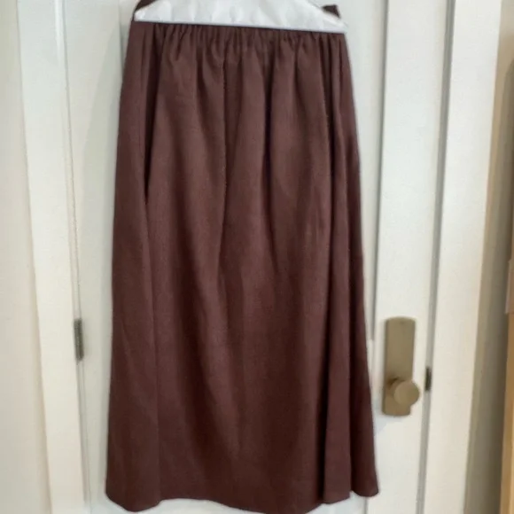 Dissh Brown Women's A-Line Skirt - Picture 2 of 4
